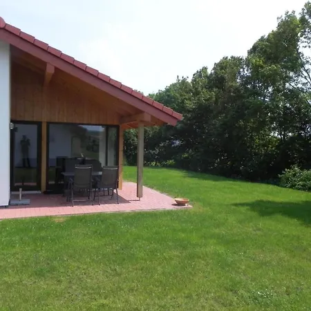 E18 Mit Garten Und Terrasse By Interhome * Grosswurden