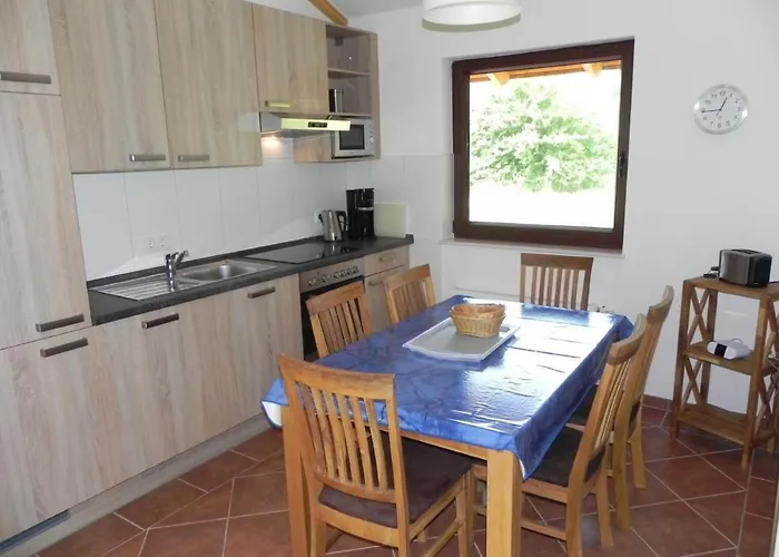 Σπίτι διακοπών E18 Mit Garten Und Terrasse By Interhome