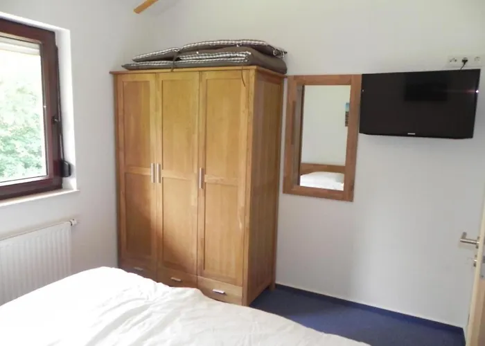 E18 Mit Garten Und Terrasse By Interhome