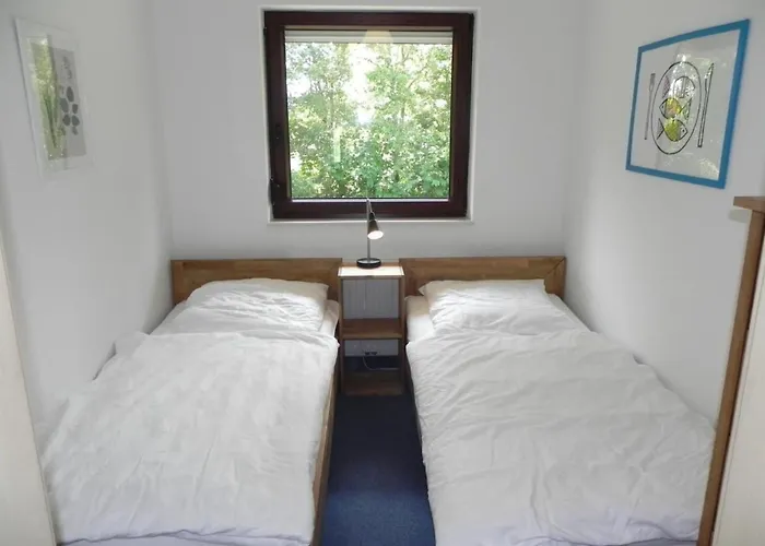 E18 Mit Garten Und Terrasse By Interhome *