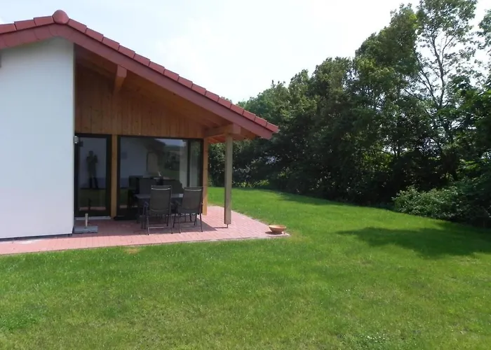 E18 Mit Garten Und Terrasse By Interhome * Grosswurden