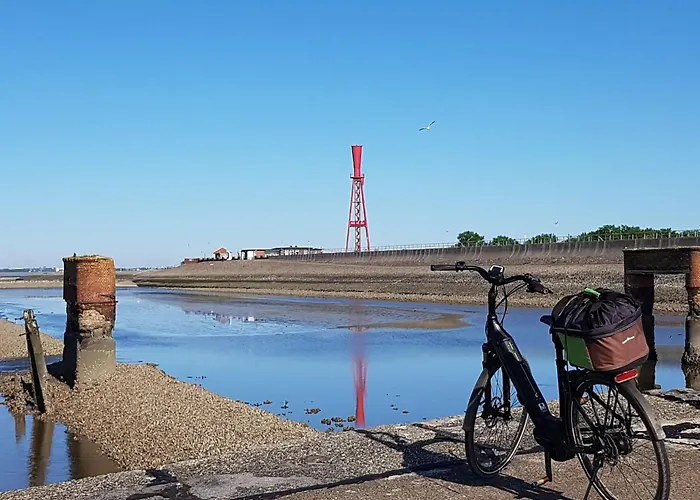 E18 Mit Garten Und Terrasse By Interhome Holiday home *